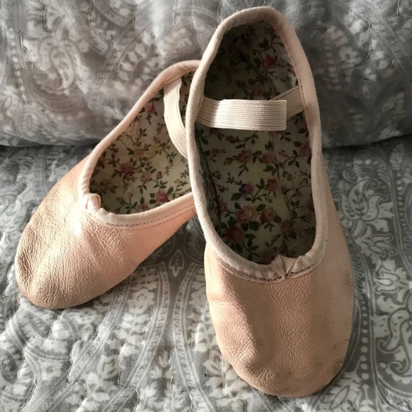 Leather ballet shoes - Picture 2 of 3